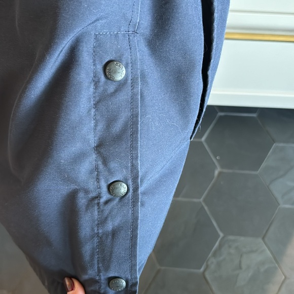 Canada Goose Navy Parka - Picture 5 of 11